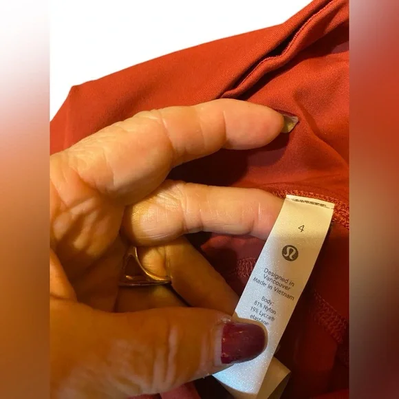 Lululemon flare leggings Size 4 - Picture 3 of 4